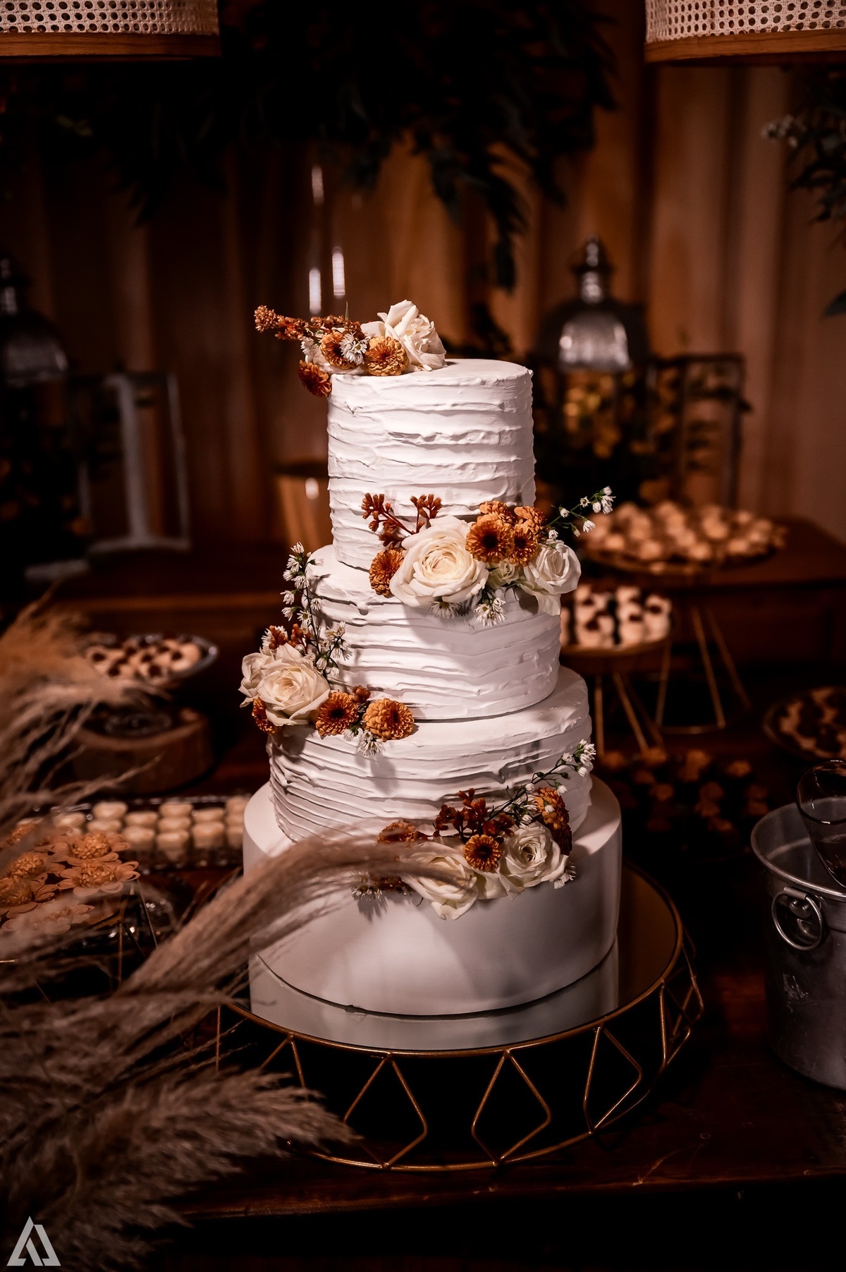 Wedding Casamento Buffet Making Off Decoração Cerimonialista Fotógrafo Vestido Noiva Noivo Camila Hoffmann Cerimonial Elimeire Assessoria de Evento Dani Vidal Vila Nova La Belle Maison Lena Buffet Casarão Penedo Diva Buffet Buquê Resende Penedo 