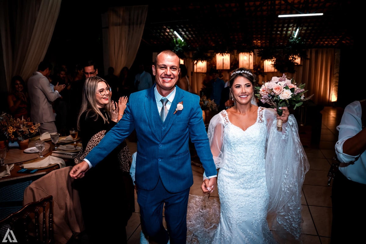 Wedding Casamento Buffet Making Off Decoração Cerimonialista Fotógrafo Vestido Noiva Noivo Camila Hoffmann Cerimonial Elimeire Assessoria de Evento Dani Vidal Vila Nova La Belle Maison Lena Buffet Casarão Penedo Diva Buffet Buquê Resende Penedo 