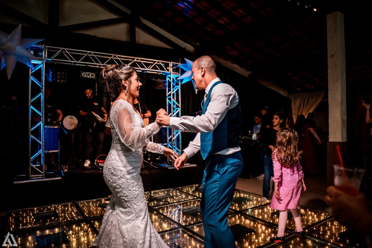 Wedding Casamento Buffet Making Off Decoração Cerimonialista Fotógrafo Vestido Noiva Noivo Camila Hoffmann Cerimonial Elimeire Assessoria de Evento Dani Vidal Vila Nova La Belle Maison Lena Buffet Casarão Penedo Diva Buffet Buquê Resende Penedo 