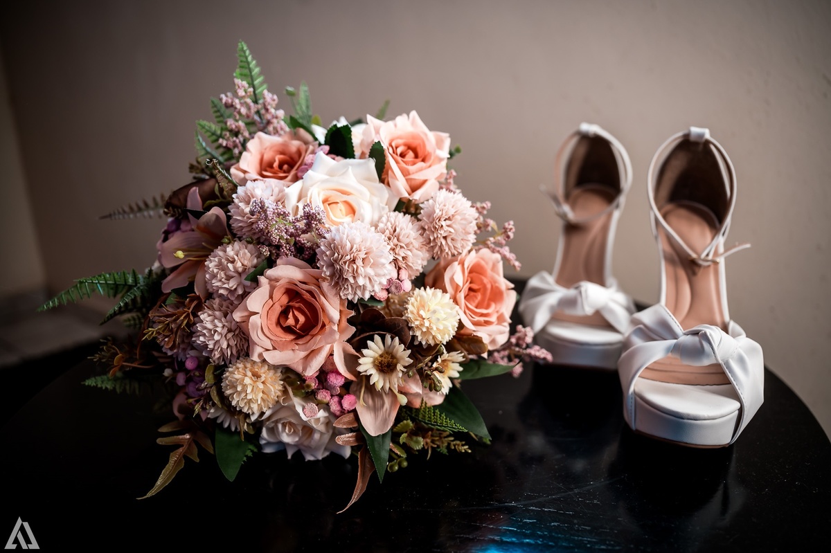 Wedding Casamento Buffet Making Off Decoração Cerimonialista Fotógrafo Vestido Noiva Noivo Camila Hoffmann Cerimonial Elimeire Assessoria de Evento Dani Vidal Vila Nova La Belle Maison Lena Buffet Casarão Penedo Diva Buffet Buquê Resende Penedo 