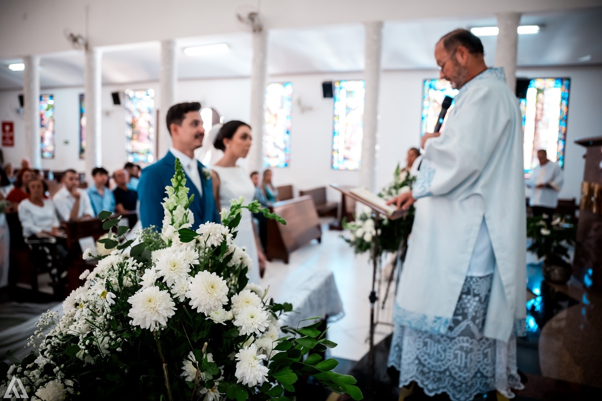 Wedding Casamento Buffet Making Off Decoração Cerimonialista Fotógrafo Vestido Noiva Noivo Camila Hoffmann Cerimonial Elimeire Assessoria de Evento Dani Vidal Vila Nova La Belle Maison Lena Buffet Casarão Penedo Diva Buffet Buquê Resende Penedo 