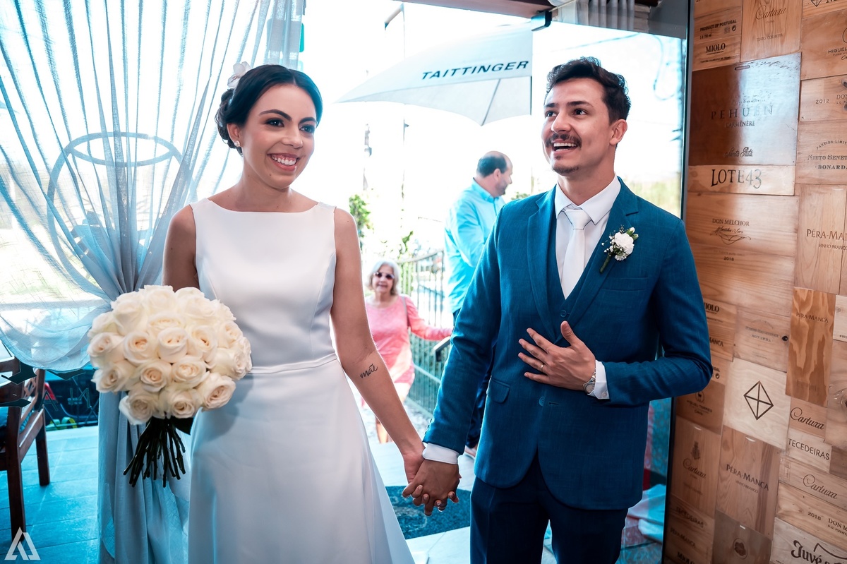 Wedding Casamento Buffet Making Off Decoração Cerimonialista Fotógrafo Vestido Noiva Noivo Camila Hoffmann Cerimonial Elimeire Assessoria de Evento Dani Vidal Vila Nova La Belle Maison Lena Buffet Casarão Penedo Diva Buffet Buquê Resende Penedo 