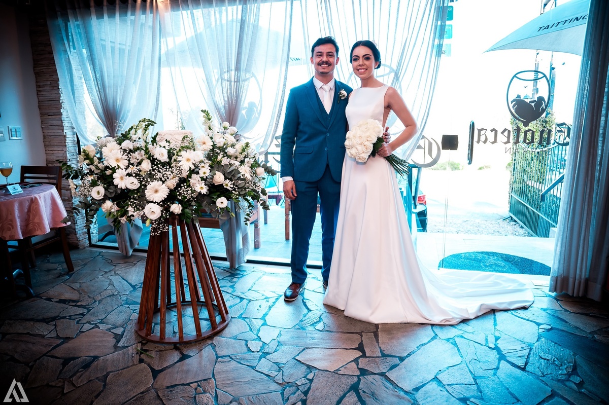 Wedding Casamento Buffet Making Off Decoração Cerimonialista Fotógrafo Vestido Noiva Noivo Camila Hoffmann Cerimonial Elimeire Assessoria de Evento Dani Vidal Vila Nova La Belle Maison Lena Buffet Casarão Penedo Diva Buffet Buquê Resende Penedo 