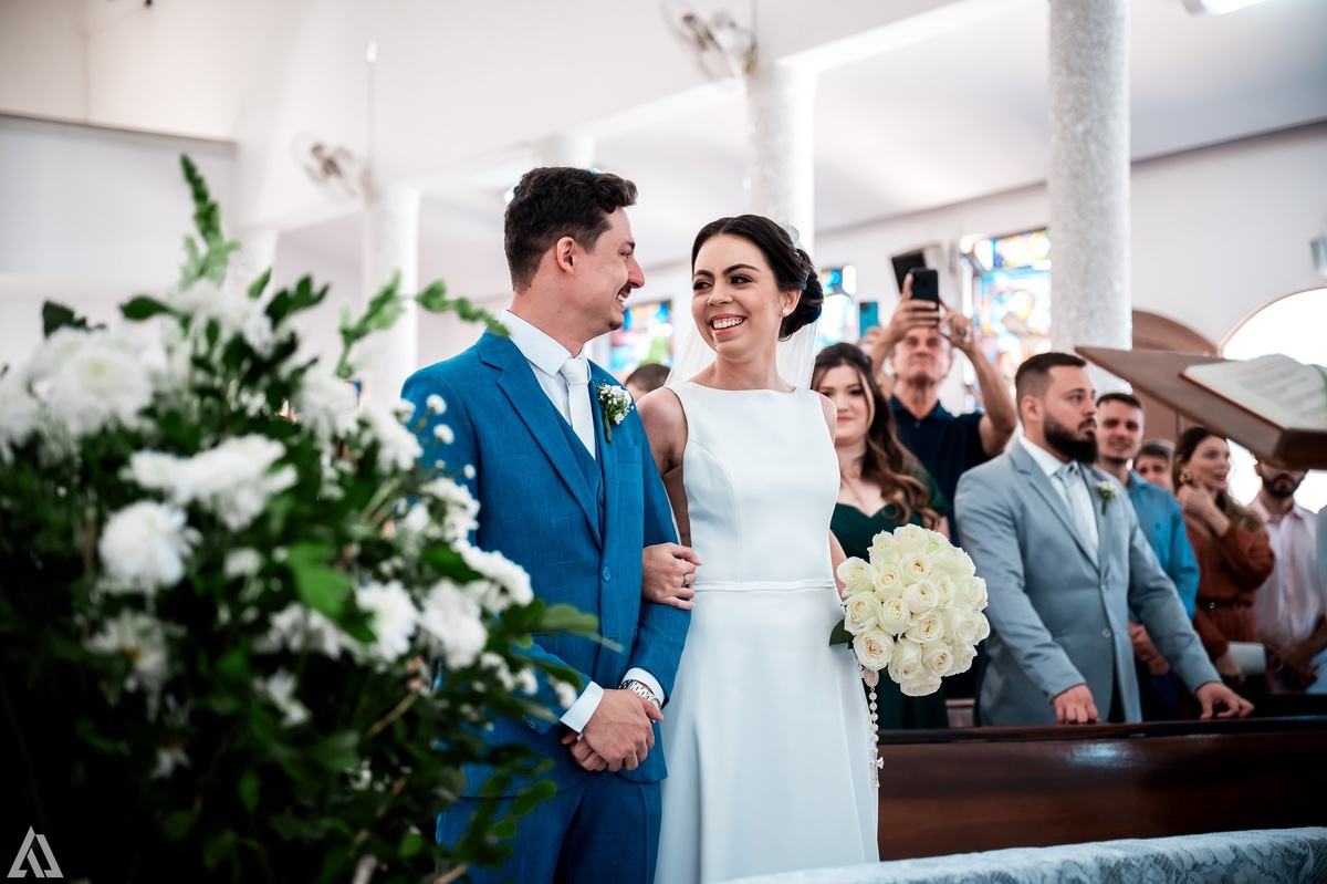 Wedding Casamento Buffet Making Off Decoração Cerimonialista Fotógrafo Vestido Noiva Noivo Camila Hoffmann Cerimonial Elimeire Assessoria de Evento Dani Vidal Vila Nova La Belle Maison Lena Buffet Casarão Penedo Diva Buffet Buquê Resende Penedo 