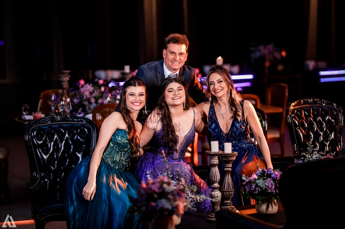 Ensaio Festa Book Teen Debutante 15 Anos Alex Jardim Fotografia Fotógrafo Makink Off Resende Itatiaia Penedo Porto Real Quatis Barra Mansa Volta Redonda Lena Buffet La Belle Maison Estela Dani Vidal Elimeire Laurino Camila Hoffmann Cerimonial Maquiadora