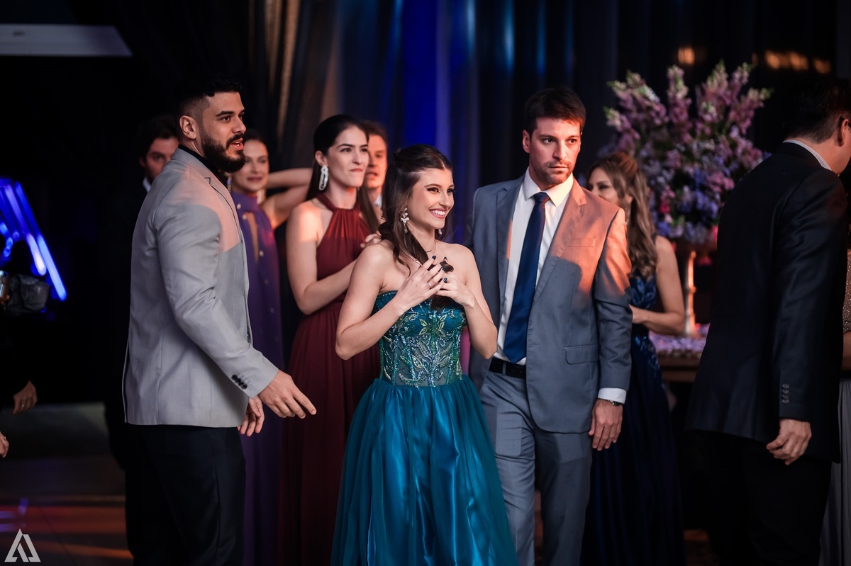 Ensaio Festa Book Teen Debutante 15 Anos Alex Jardim Fotografia Fotógrafo Makink Off Resende Itatiaia Penedo Porto Real Quatis Barra Mansa Volta Redonda Lena Buffet La Belle Maison Estela Dani Vidal Elimeire Laurino Camila Hoffmann Cerimonial Maquiadora