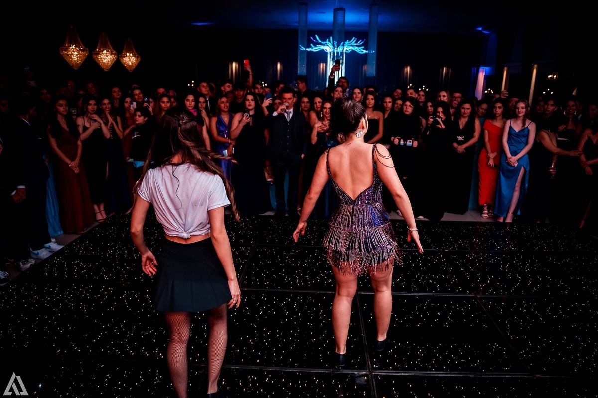 Ensaio Festa Book Teen Debutante 15 Anos Alex Jardim Fotografia Fotógrafo Makink Off Resende Itatiaia Penedo Porto Real Quatis Barra Mansa Volta Redonda Lena Buffet La Belle Maison Estela Dani Vidal Elimeire Laurino Camila Hoffmann Cerimonial Maquiadora