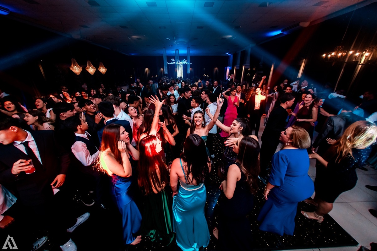 Ensaio Festa Book Teen Debutante 15 Anos Alex Jardim Fotografia Fotógrafo Makink Off Resende Itatiaia Penedo Porto Real Quatis Barra Mansa Volta Redonda Lena Buffet La Belle Maison Estela Dani Vidal Elimeire Laurino Camila Hoffmann Cerimonial Maquiadora