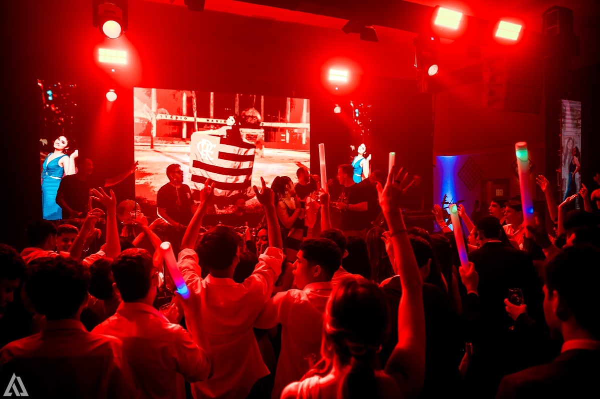 Ensaio Festa Book Teen Debutante 15 Anos Alex Jardim Fotografia Fotógrafo Makink Off Resende Itatiaia Penedo Porto Real Quatis Barra Mansa Volta Redonda Lena Buffet La Belle Maison Estela Dani Vidal Elimeire Laurino Camila Hoffmann Cerimonial Maquiadora