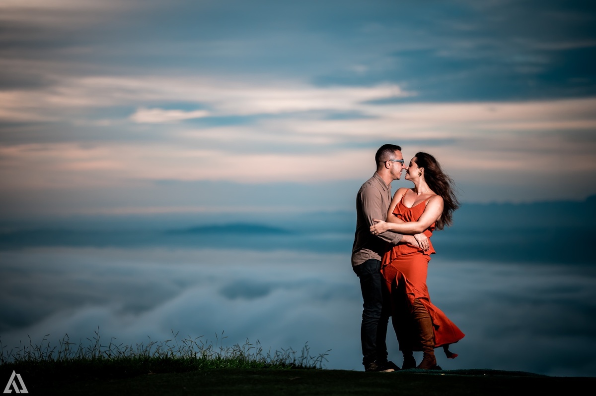 Wedding Casamento Buffet Making Off Decoração Cerimonialista Fotógrafo Vestido Foto Noivo Noiva Camila Hoffmann Cerimonial Elimeire Tatiana Sousa Assessoria Dani Vidal La Belle Maison Lena Buffet Casarão Penedo Diva Buffet Buquê Resende Penedo Itatiaia 