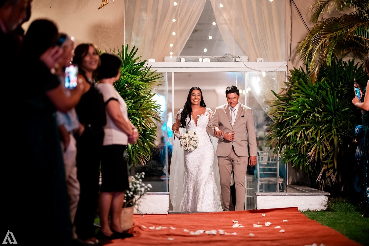 Wedding Casamento Buffet Making Off Decoração Cerimonialista Fotógrafo Vestido Noiva Noivo Camila Hoffmann Cerimonial Elimeire Assessoria de Evento Dani Vidal Vila Nova La Belle Maison Lena Buffet Casarão Penedo Diva Buffet Buquê Resende Penedo 