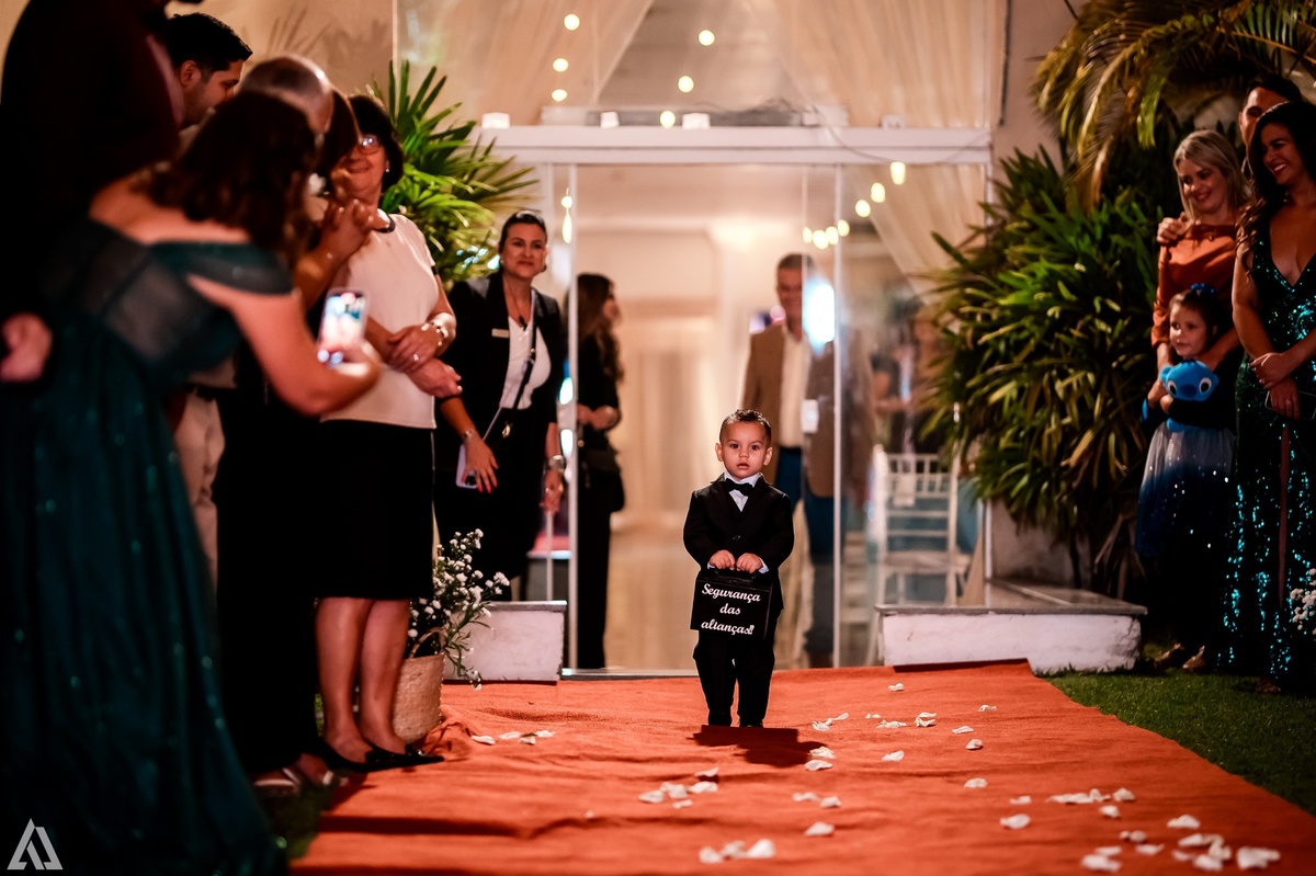 Wedding Casamento Buffet Making Off Decoração Cerimonialista Fotógrafo Vestido Noiva Noivo Camila Hoffmann Cerimonial Elimeire Assessoria de Evento Dani Vidal Vila Nova La Belle Maison Lena Buffet Casarão Penedo Diva Buffet Buquê Resende Penedo 