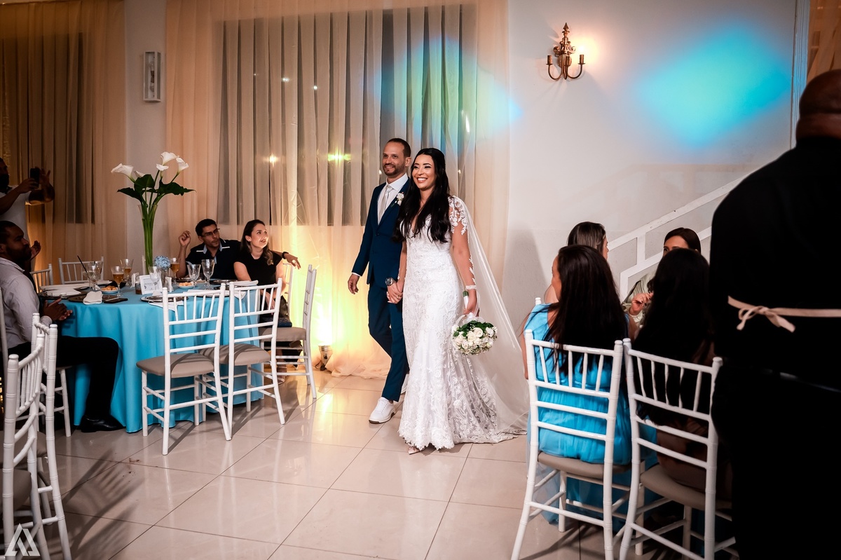 Wedding Casamento Buffet Making Off Decoração Cerimonialista Fotógrafo Vestido Noiva Noivo Camila Hoffmann Cerimonial Elimeire Assessoria de Evento Dani Vidal Vila Nova La Belle Maison Lena Buffet Casarão Penedo Diva Buffet Buquê Resende Penedo 