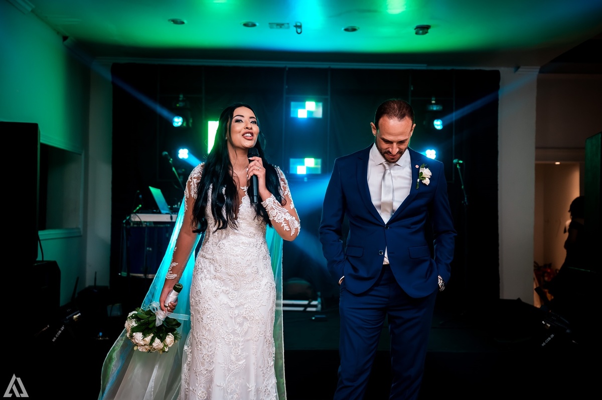 Wedding Casamento Buffet Making Off Decoração Cerimonialista Fotógrafo Vestido Noiva Noivo Camila Hoffmann Cerimonial Elimeire Assessoria de Evento Dani Vidal Vila Nova La Belle Maison Lena Buffet Casarão Penedo Diva Buffet Buquê Resende Penedo 