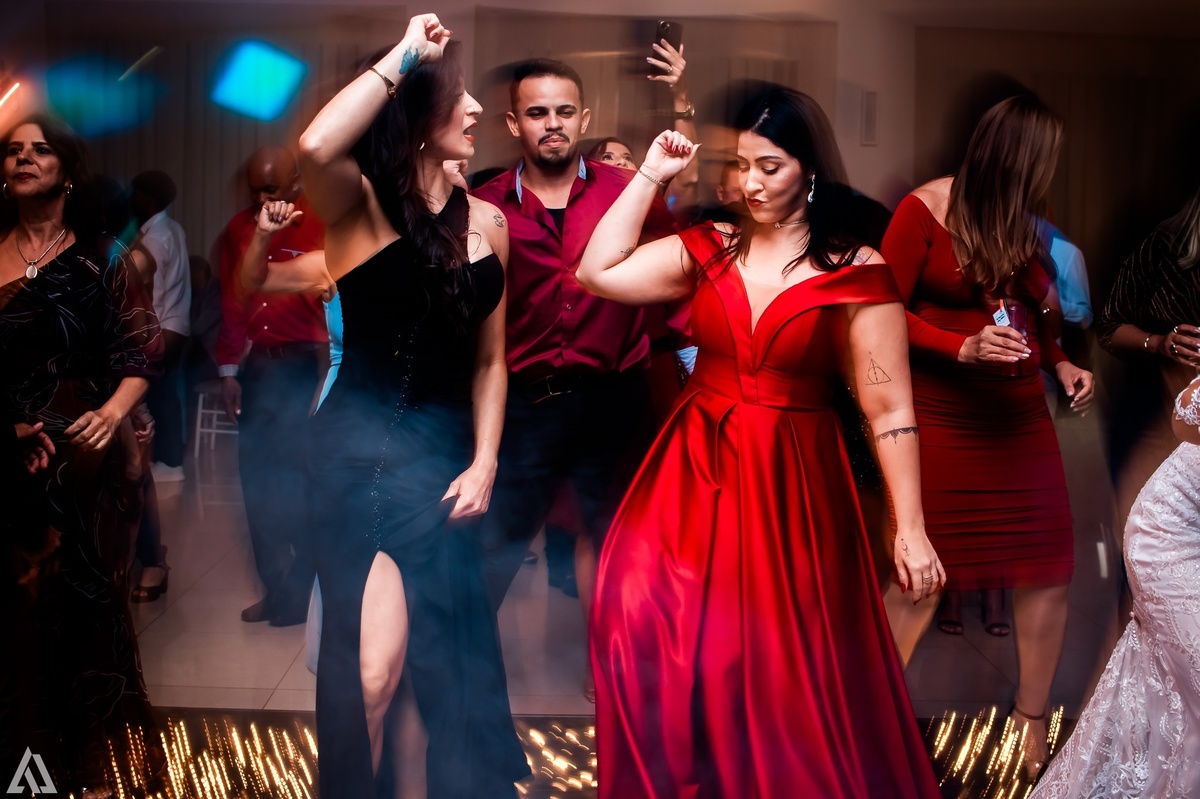 Wedding Casamento Buffet Making Off Decoração Cerimonialista Fotógrafo Vestido Noiva Noivo Camila Hoffmann Cerimonial Elimeire Assessoria de Evento Dani Vidal Vila Nova La Belle Maison Lena Buffet Casarão Penedo Diva Buffet Buquê Resende Penedo 