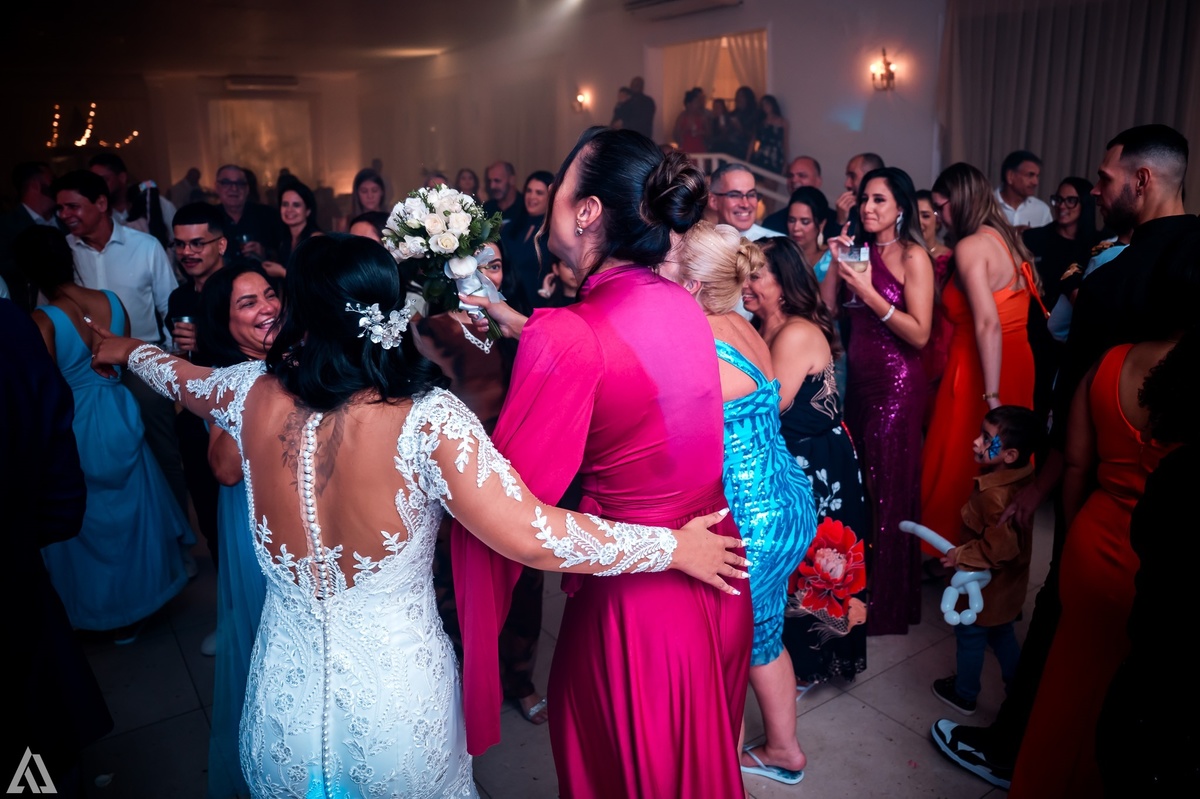 Wedding Casamento Buffet Making Off Decoração Cerimonialista Fotógrafo Vestido Noiva Noivo Camila Hoffmann Cerimonial Elimeire Assessoria de Evento Dani Vidal Vila Nova La Belle Maison Lena Buffet Casarão Penedo Diva Buffet Buquê Resende Penedo 