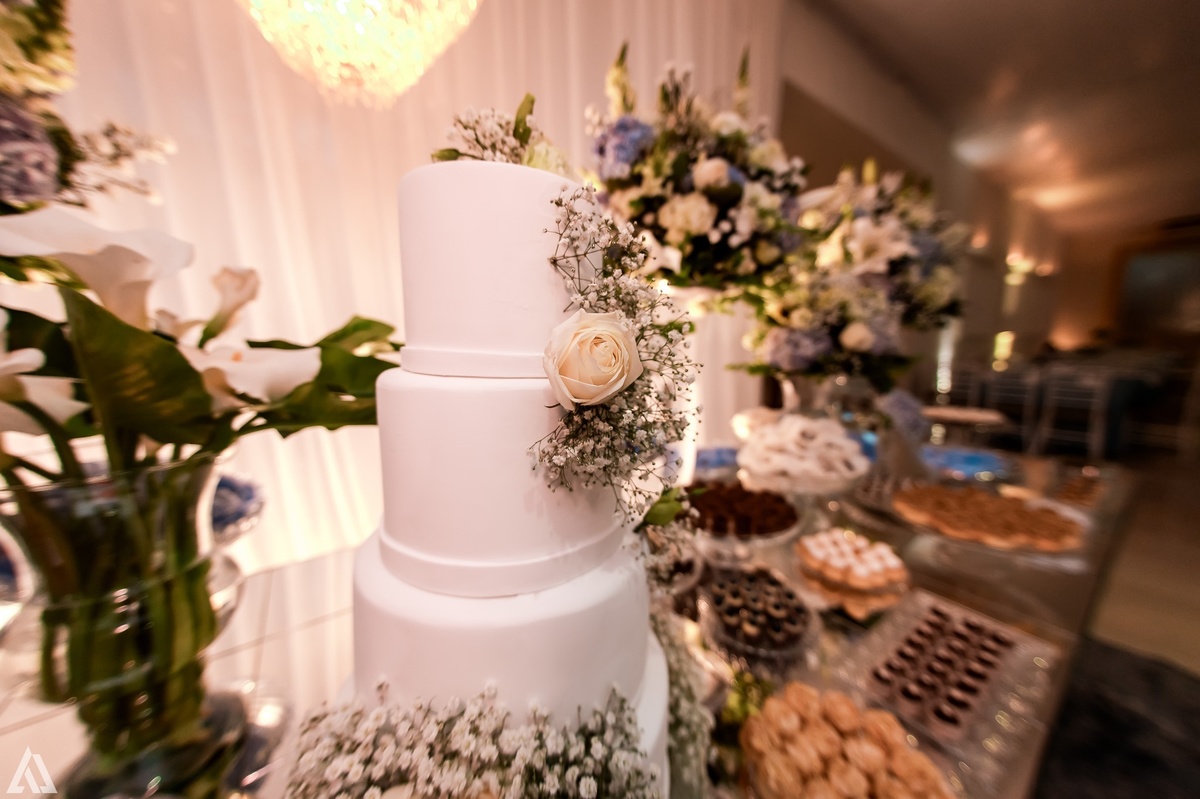 Wedding Casamento Buffet Making Off Decoração Cerimonialista Fotógrafo Vestido Noiva Noivo Camila Hoffmann Cerimonial Elimeire Assessoria de Evento Dani Vidal Vila Nova La Belle Maison Lena Buffet Casarão Penedo Diva Buffet Buquê Resende Penedo 