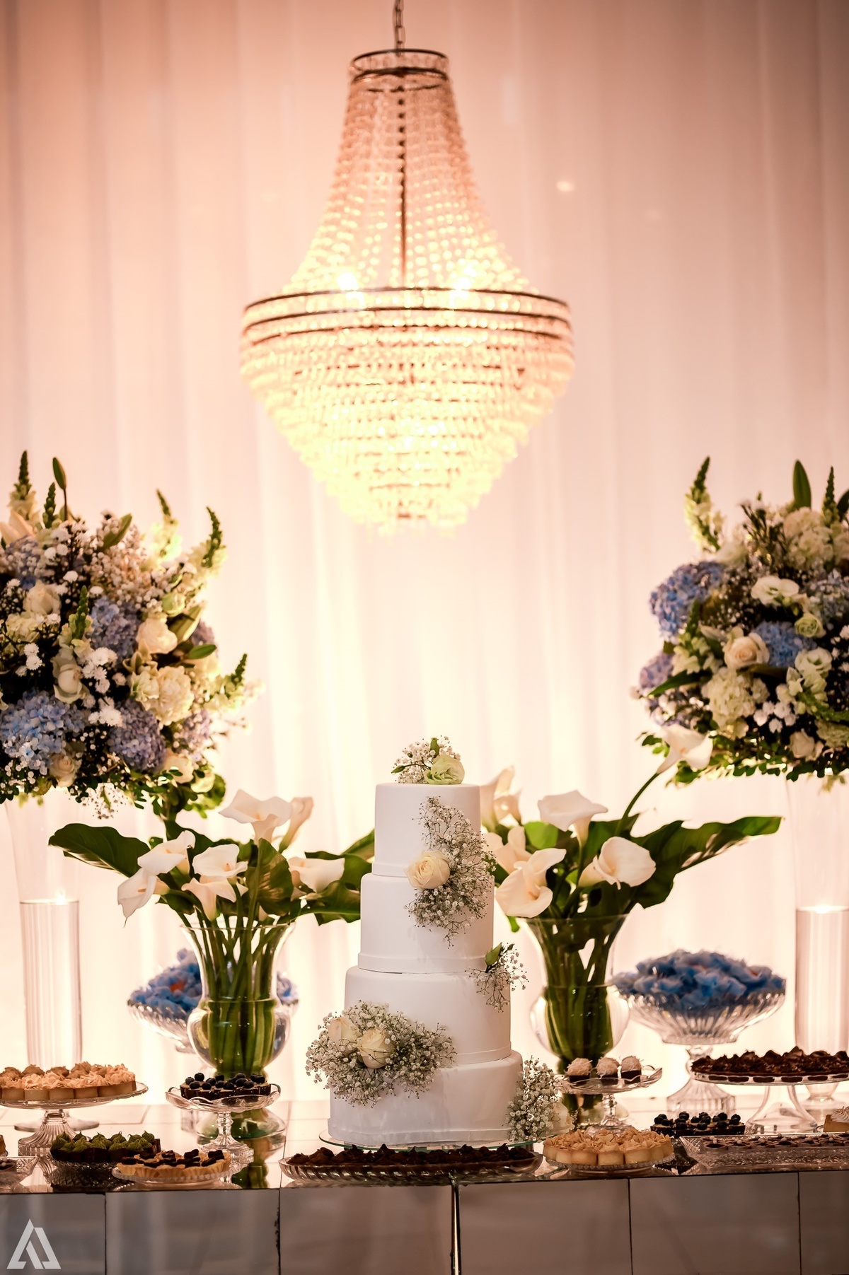 Wedding Casamento Buffet Making Off Decoração Cerimonialista Fotógrafo Vestido Noiva Noivo Camila Hoffmann Cerimonial Elimeire Assessoria de Evento Dani Vidal Vila Nova La Belle Maison Lena Buffet Casarão Penedo Diva Buffet Buquê Resende Penedo 