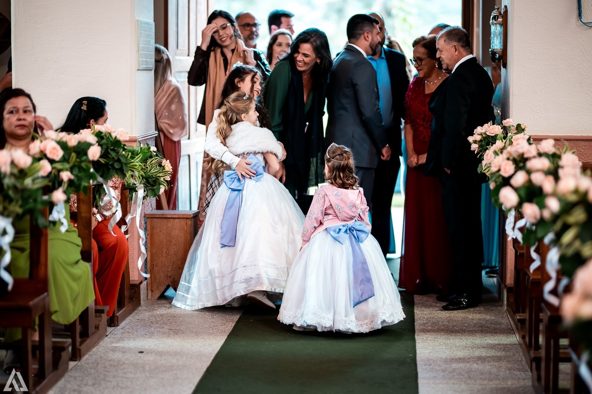 Wedding Casamento Buffet Making Off Decoração Cerimonialista Fotógrafo Vestido Noiva Noivo Camila Hoffmann Cerimonial Elimeire Assessoria de Evento Dani Vidal Vila Nova La Belle Maison Lena Buffet Casarão Penedo Diva Buffet Buquê Resende Penedo 