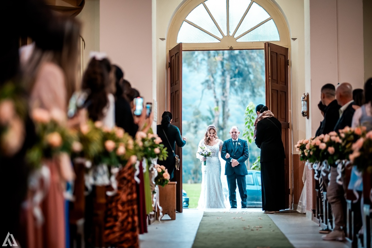 Wedding Casamento Buffet Making Off Decoração Cerimonialista Fotógrafo Vestido Noiva Noivo Camila Hoffmann Cerimonial Elimeire Assessoria de Evento Dani Vidal Vila Nova La Belle Maison Lena Buffet Casarão Penedo Diva Buffet Buquê Resende Penedo 