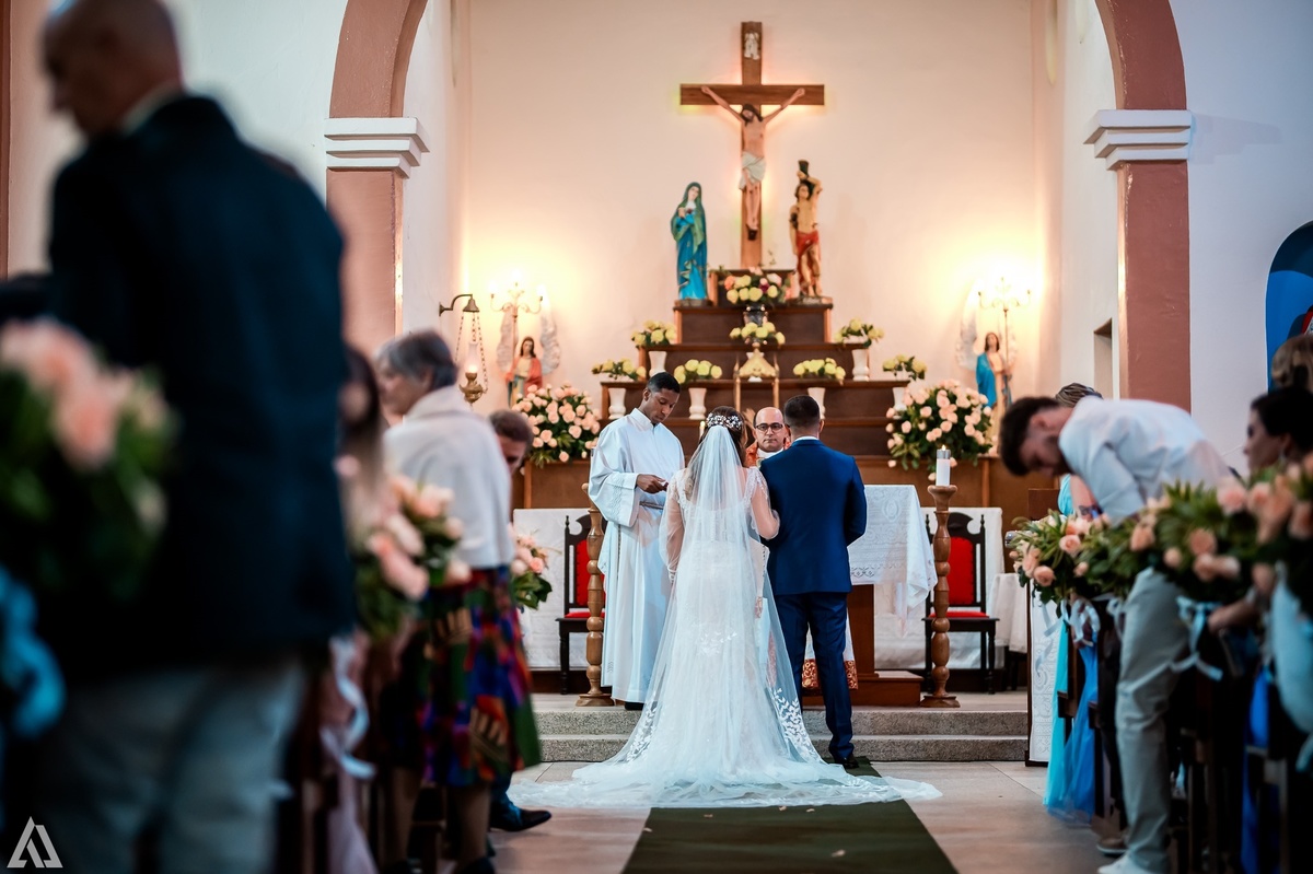 Wedding Casamento Buffet Making Off Decoração Cerimonialista Fotógrafo Vestido Noiva Noivo Camila Hoffmann Cerimonial Elimeire Assessoria de Evento Dani Vidal Vila Nova La Belle Maison Lena Buffet Casarão Penedo Diva Buffet Buquê Resende Penedo 