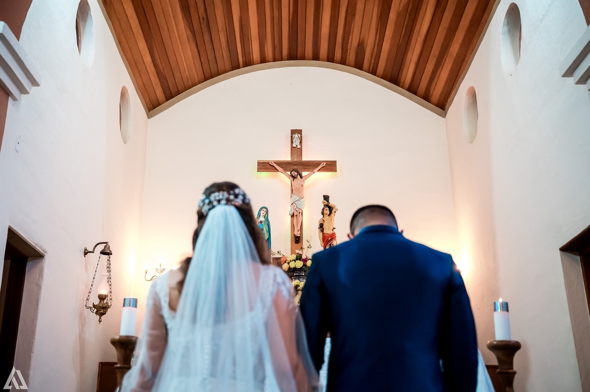 Wedding Casamento Buffet Making Off Decoração Cerimonialista Fotógrafo Vestido Noiva Noivo Camila Hoffmann Cerimonial Elimeire Assessoria de Evento Dani Vidal Vila Nova La Belle Maison Lena Buffet Casarão Penedo Diva Buffet Buquê Resende Penedo 