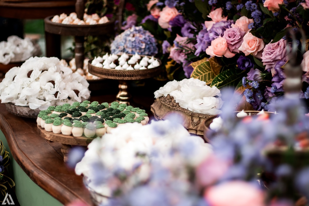 Wedding Casamento Buffet Making Off Decoração Cerimonialista Fotógrafo Vestido Noiva Noivo Camila Hoffmann Cerimonial Elimeire Assessoria de Evento Dani Vidal Vila Nova La Belle Maison Lena Buffet Casarão Penedo Diva Buffet Buquê Resende Penedo 