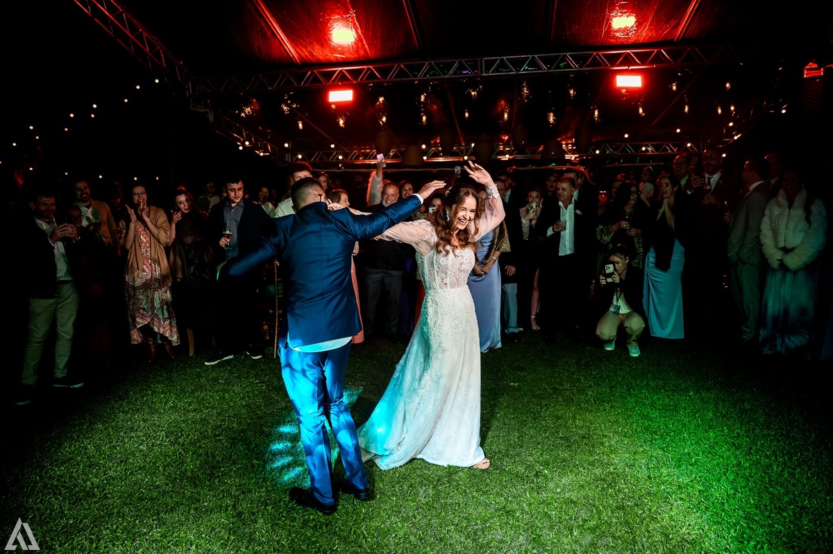 Wedding Casamento Buffet Making Off Decoração Cerimonialista Fotógrafo Vestido Noiva Noivo Camila Hoffmann Cerimonial Elimeire Assessoria de Evento Dani Vidal Vila Nova La Belle Maison Lena Buffet Casarão Penedo Diva Buffet Buquê Resende Penedo 