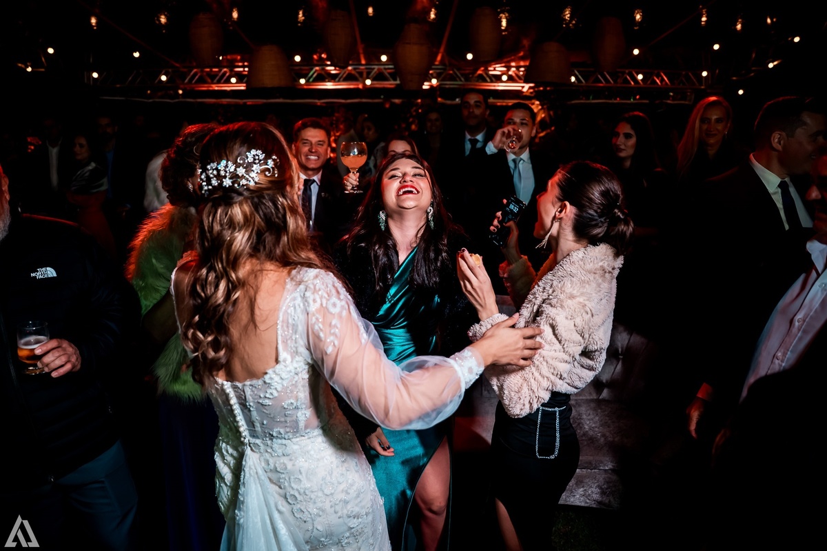 Wedding Casamento Buffet Making Off Decoração Cerimonialista Fotógrafo Vestido Noiva Noivo Camila Hoffmann Cerimonial Elimeire Assessoria de Evento Dani Vidal Vila Nova La Belle Maison Lena Buffet Casarão Penedo Diva Buffet Buquê Resende Penedo 