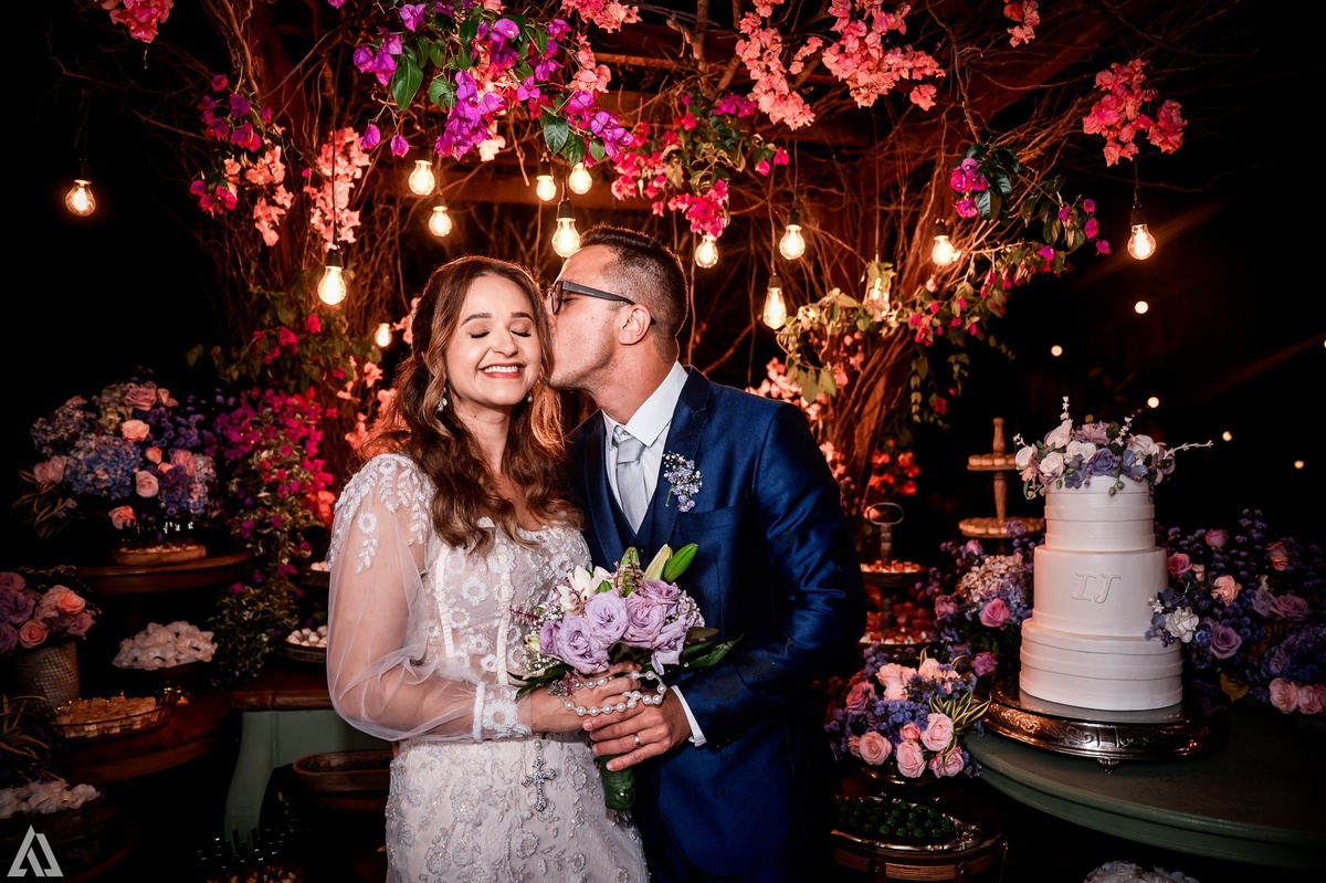 Wedding Casamento Buffet Making Off Decoração Cerimonialista Fotógrafo Vestido Noiva Noivo Camila Hoffmann Cerimonial Elimeire Assessoria de Evento Dani Vidal Vila Nova La Belle Maison Lena Buffet Casarão Penedo Diva Buffet Buquê Resende Penedo 