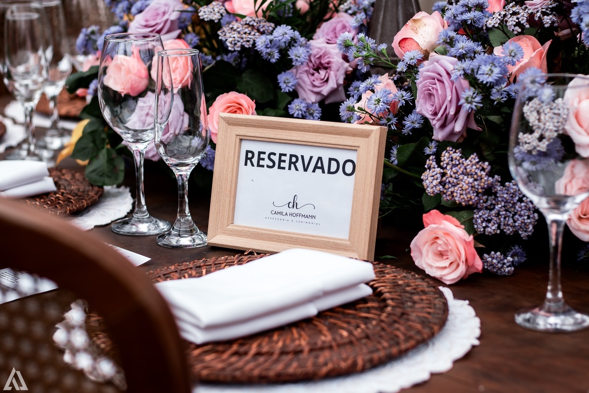 Wedding Casamento Buffet Making Off Decoração Cerimonialista Fotógrafo Vestido Noiva Noivo Camila Hoffmann Cerimonial Elimeire Assessoria de Evento Dani Vidal Vila Nova La Belle Maison Lena Buffet Casarão Penedo Diva Buffet Buquê Resende Penedo 