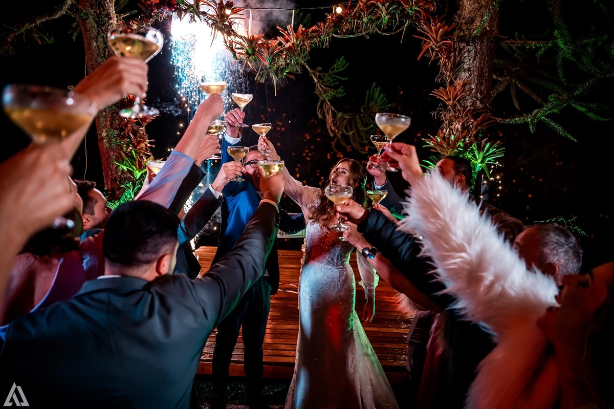 Wedding Casamento Buffet Making Off Decoração Cerimonialista Fotógrafo Vestido Noiva Noivo Camila Hoffmann Cerimonial Elimeire Assessoria de Evento Dani Vidal Vila Nova La Belle Maison Lena Buffet Casarão Penedo Diva Buffet Buquê Resende Penedo 