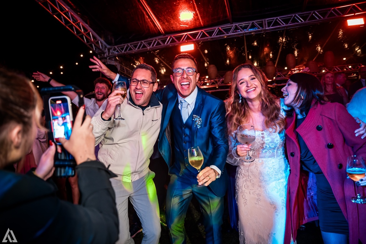 Wedding Casamento Buffet Making Off Decoração Cerimonialista Fotógrafo Vestido Noiva Noivo Camila Hoffmann Cerimonial Elimeire Assessoria de Evento Dani Vidal Vila Nova La Belle Maison Lena Buffet Casarão Penedo Diva Buffet Buquê Resende Penedo 