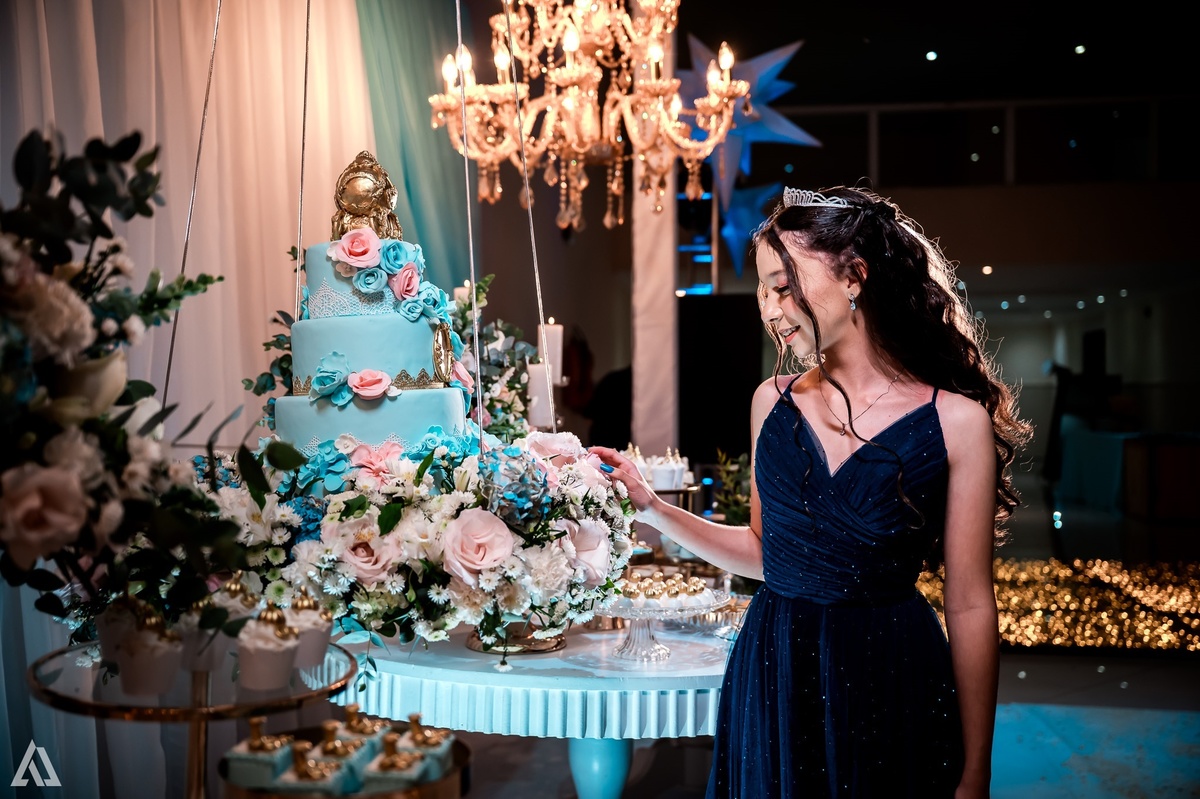 Ensaio Festa Book Teen Debutante 15 Anos Alex Jardim Fotografia Fotógrafo Makink Off Resende Itatiaia Penedo Porto Real Quatis Barra Mansa Volta Redonda Lena Buffet La Belle Maison Estela Dani Vidal Elimeire Laurino Camila Hoffmann Cerimonial Maquiadora