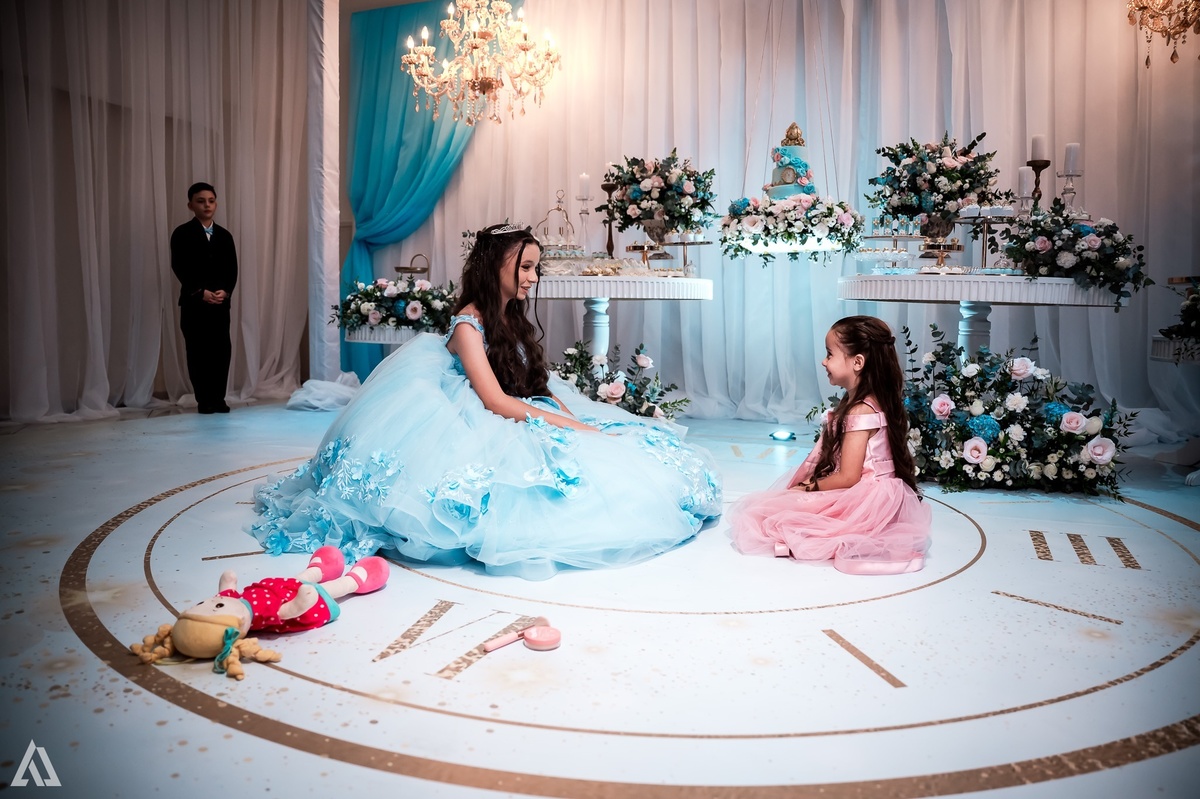 Ensaio Festa Book Teen Debutante 15 Anos Alex Jardim Fotografia Fotógrafo Makink Off Resende Itatiaia Penedo Porto Real Quatis Barra Mansa Volta Redonda Lena Buffet La Belle Maison Estela Dani Vidal Elimeire Laurino Camila Hoffmann Cerimonial Maquiadora