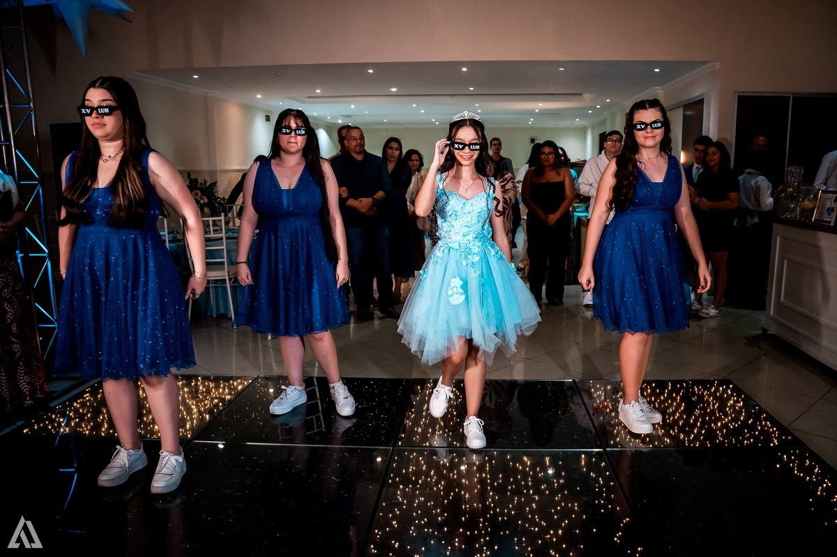 Ensaio Festa Book Teen Debutante 15 Anos Alex Jardim Fotografia Fotógrafo Makink Off Resende Itatiaia Penedo Porto Real Quatis Barra Mansa Volta Redonda Lena Buffet La Belle Maison Estela Dani Vidal Elimeire Laurino Camila Hoffmann Cerimonial Maquiadora