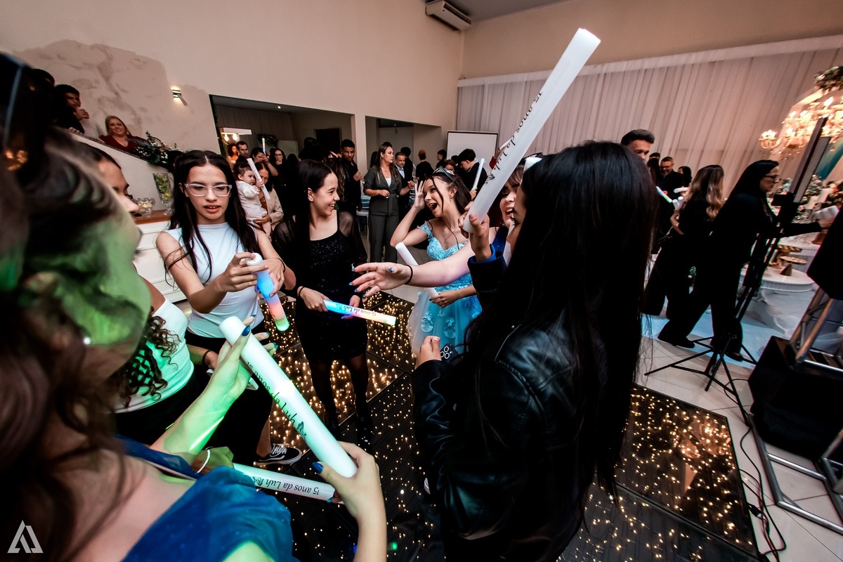 Ensaio Festa Book Teen Debutante 15 Anos Alex Jardim Fotografia Fotógrafo Makink Off Resende Itatiaia Penedo Porto Real Quatis Barra Mansa Volta Redonda Lena Buffet La Belle Maison Estela Dani Vidal Elimeire Laurino Camila Hoffmann Cerimonial Maquiadora