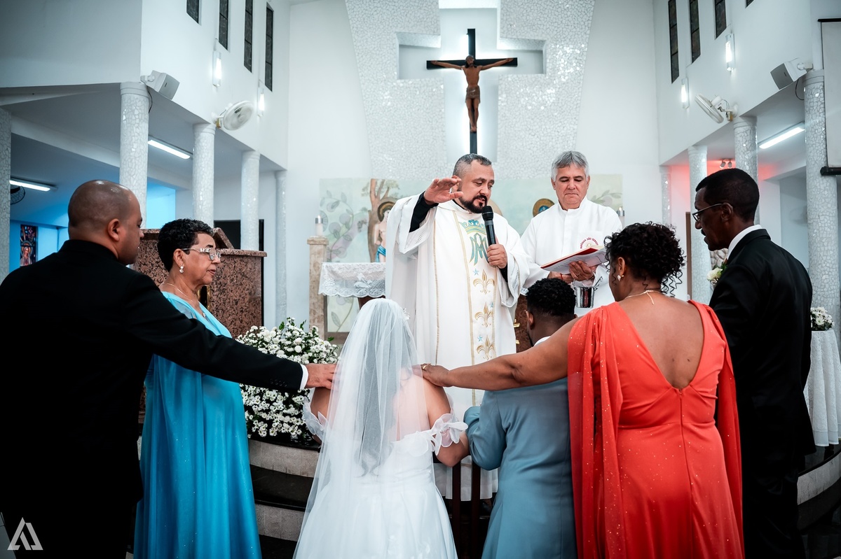 Wedding Casamento Buffet Making Off Decoração Cerimonialista Fotógrafo Vestido Noiva Noivo Camila Hoffmann Cerimonial Elimeire Assessoria de Evento Dani Vidal Vila Nova La Belle Maison Lena Buffet Casarão Penedo Diva Buffet Buquê Resende Penedo 