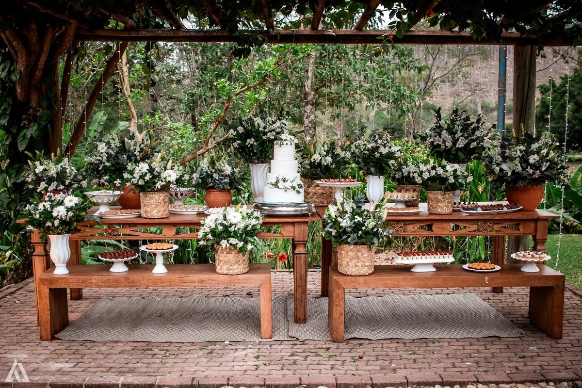 Wedding Casamento Buffet Making Off Decoração Cerimonialista Fotógrafo Vestido Noiva Noivo Camila Hoffmann Alicia Dani Vidal Vila Nova La Belle Maison Lena Buffet Diva Buffet Buquê Resende Penedo LGBT Casamento Homo afetivo Gay Lésbica