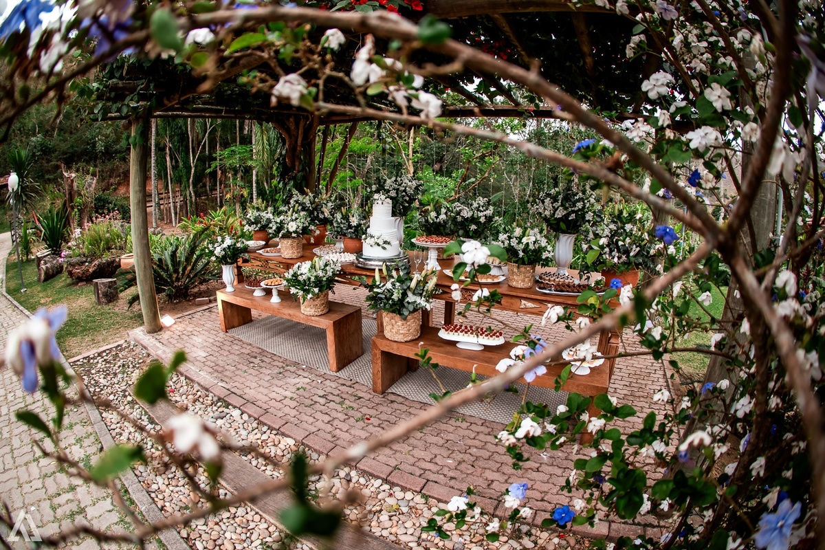 Wedding Casamento Buffet Making Off Decoração Cerimonialista Fotógrafo Vestido Noiva Noivo Camila Hoffmann Alicia Dani Vidal Vila Nova La Belle Maison Lena Buffet Diva Buffet Buquê Resende Penedo LGBT Casamento Homo afetivo Gay Lésbica