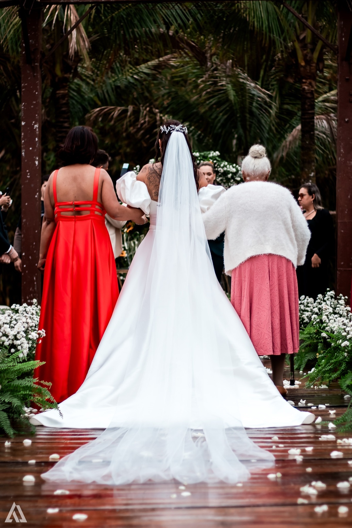 Wedding Casamento Buffet Making Off Decoração Cerimonialista Fotógrafo Vestido Noiva Noivo Camila Hoffmann Alicia Dani Vidal Vila Nova La Belle Maison Lena Buffet Diva Buffet Buquê Resende Penedo LGBT Casamento Homo afetivo Gay Lésbica