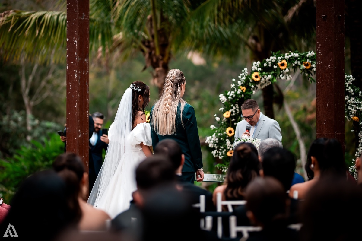 Wedding Casamento Buffet Making Off Decoração Cerimonialista Fotógrafo Vestido Noiva Noivo Camila Hoffmann Alicia Dani Vidal Vila Nova La Belle Maison Lena Buffet Diva Buffet Buquê Resende Penedo LGBT Casamento Homo afetivo Gay Lésbica