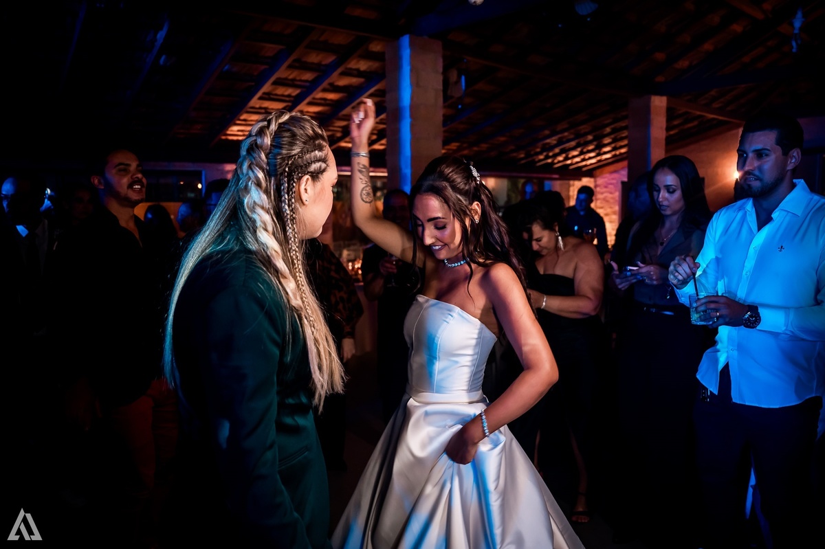 Wedding Casamento Buffet Making Off Decoração Cerimonialista Fotógrafo Vestido Noiva Noivo Camila Hoffmann Alicia Dani Vidal Vila Nova La Belle Maison Lena Buffet Diva Buffet Buquê Resende Penedo LGBT Casamento Homo afetivo Gay Lésbica