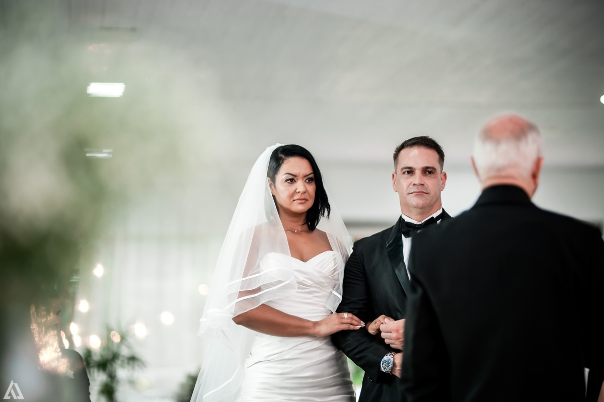 Wedding Casamento Buffet Making Off Decoração Cerimonialista Fotógrafo Vestido Noiva Noivo Camila Hoffmann Cerimonial Elimeire Assessoria de Evento Dani Vidal Vila Nova La Belle Maison Lena Buffet Casarão Penedo Diva Buffet Buquê Resende Penedo 