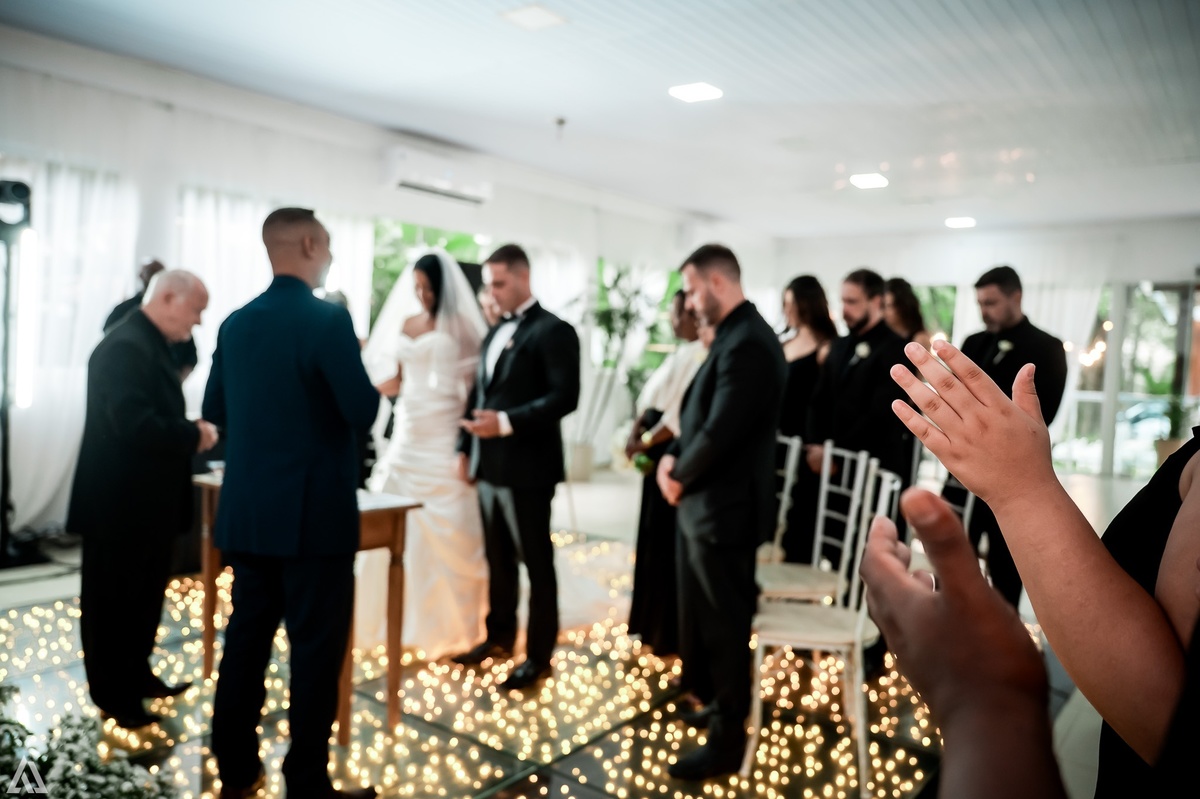 Wedding Casamento Buffet Making Off Decoração Cerimonialista Fotógrafo Vestido Noiva Noivo Camila Hoffmann Cerimonial Elimeire Assessoria de Evento Dani Vidal Vila Nova La Belle Maison Lena Buffet Casarão Penedo Diva Buffet Buquê Resende Penedo 