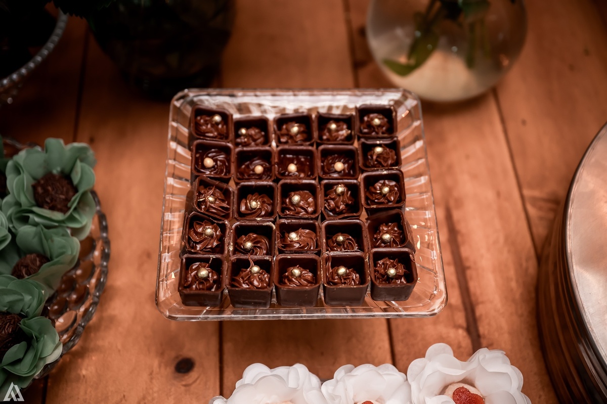 Wedding Casamento Buffet Making Off Decoração Cerimonialista Fotógrafo Vestido Noiva Noivo Camila Hoffmann Cerimonial Elimeire Assessoria de Evento Dani Vidal Vila Nova La Belle Maison Lena Buffet Casarão Penedo Diva Buffet Buquê Resende Penedo 