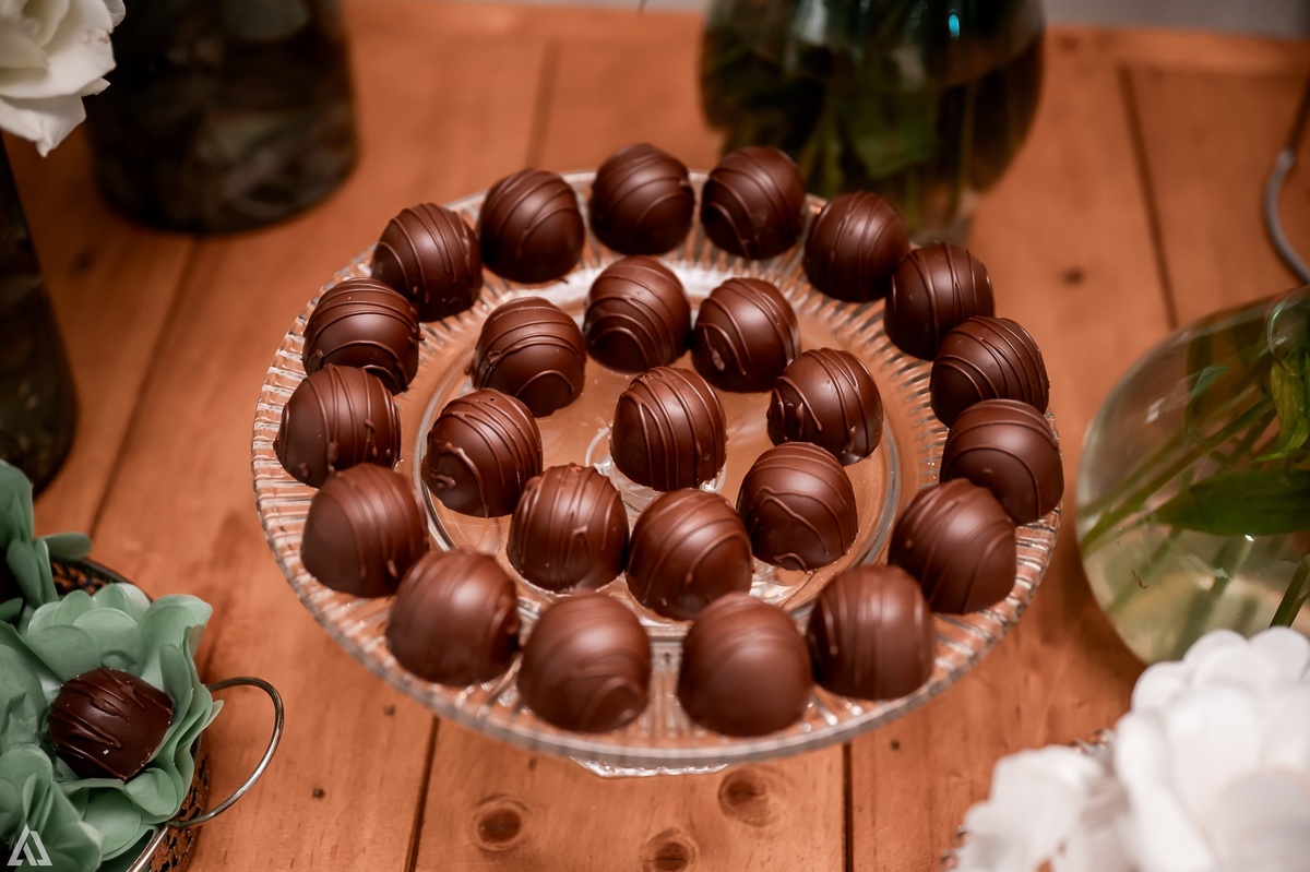 Wedding Casamento Buffet Making Off Decoração Cerimonialista Fotógrafo Vestido Noiva Noivo Camila Hoffmann Cerimonial Elimeire Assessoria de Evento Dani Vidal Vila Nova La Belle Maison Lena Buffet Casarão Penedo Diva Buffet Buquê Resende Penedo 