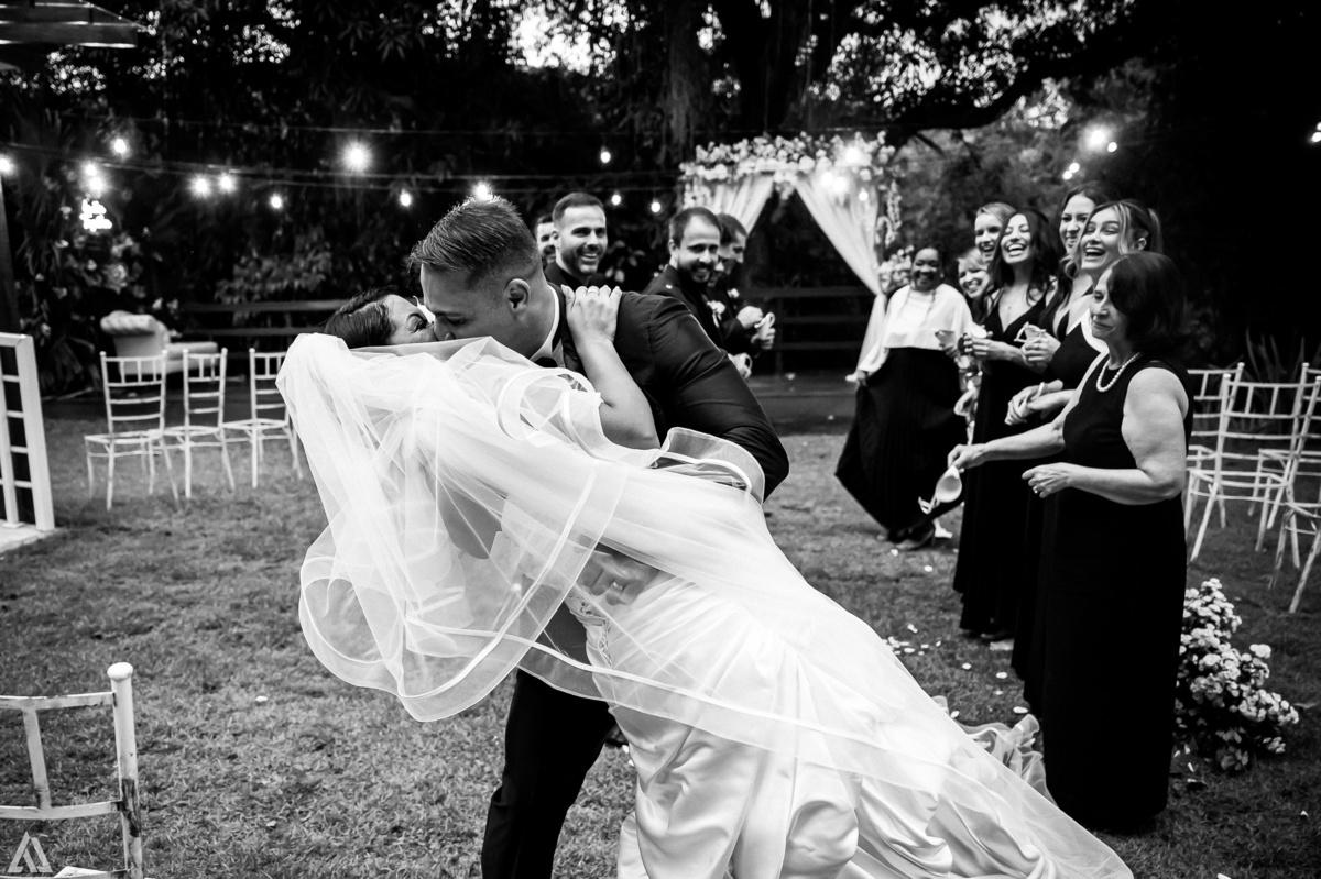 Wedding Casamento Buffet Making Off Decoração Cerimonialista Fotógrafo Vestido Noiva Noivo Camila Hoffmann Cerimonial Elimeire Assessoria de Evento Dani Vidal Vila Nova La Belle Maison Lena Buffet Casarão Penedo Diva Buffet Buquê Resende Penedo 