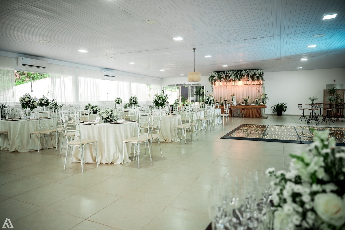 Wedding Casamento Buffet Making Off Decoração Cerimonialista Fotógrafo Vestido Noiva Noivo Camila Hoffmann Cerimonial Elimeire Assessoria de Evento Dani Vidal Vila Nova La Belle Maison Lena Buffet Casarão Penedo Diva Buffet Buquê Resende Penedo 