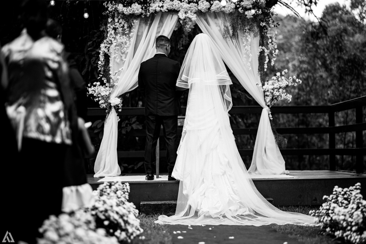 Wedding Casamento Buffet Making Off Decoração Cerimonialista Fotógrafo Vestido Noiva Noivo Camila Hoffmann Cerimonial Elimeire Assessoria de Evento Dani Vidal Vila Nova La Belle Maison Lena Buffet Casarão Penedo Diva Buffet Buquê Resende Penedo 